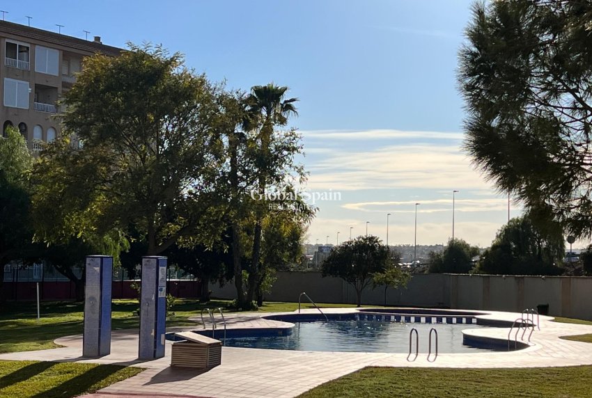 Odsprzedaż - MIESZKANIE -
TORREVIEJA - 