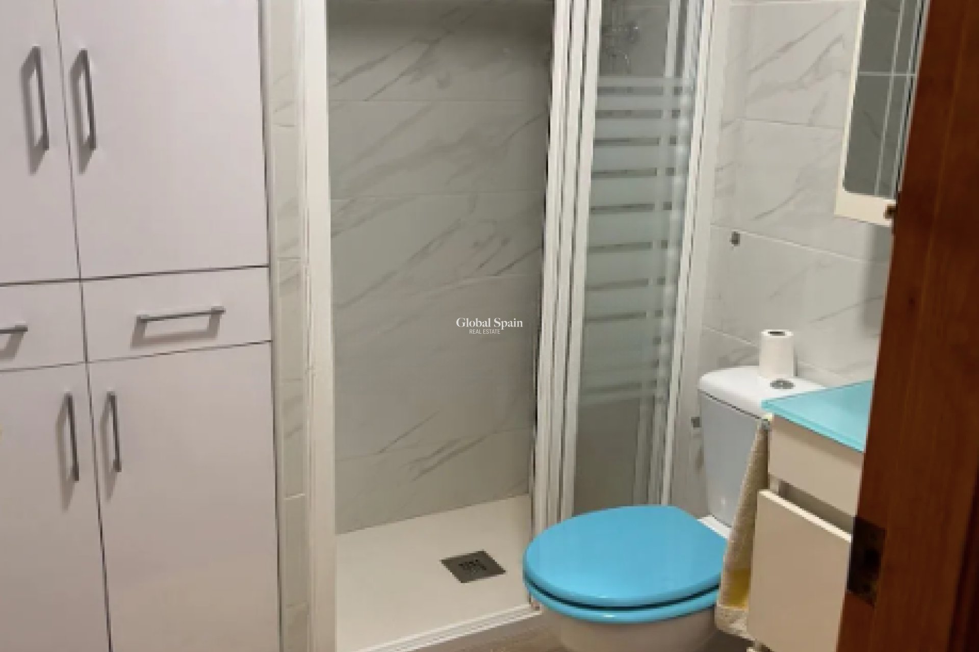 Odsprzedaż - MIESZKANIE -
TORREVIEJA - 