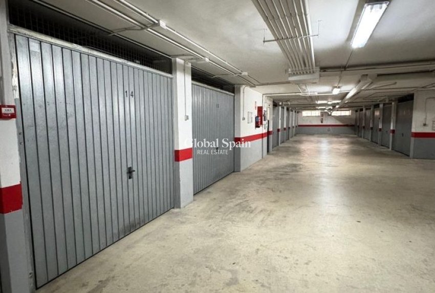 Odsprzedaż - MIESZKANIE -
TORREVIEJA - 