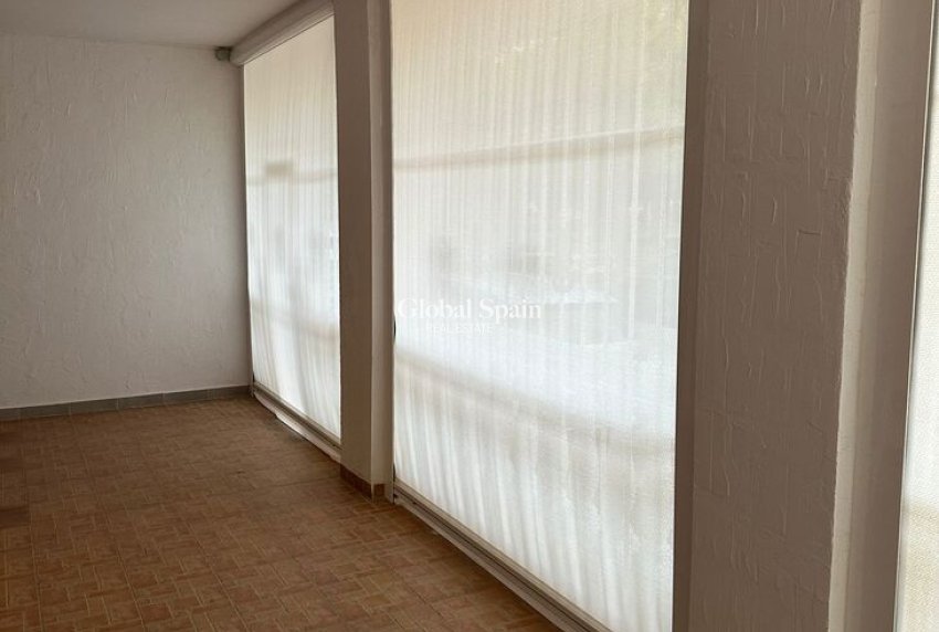 Odsprzedaż - MIESZKANIE -
TORREVIEJA - 