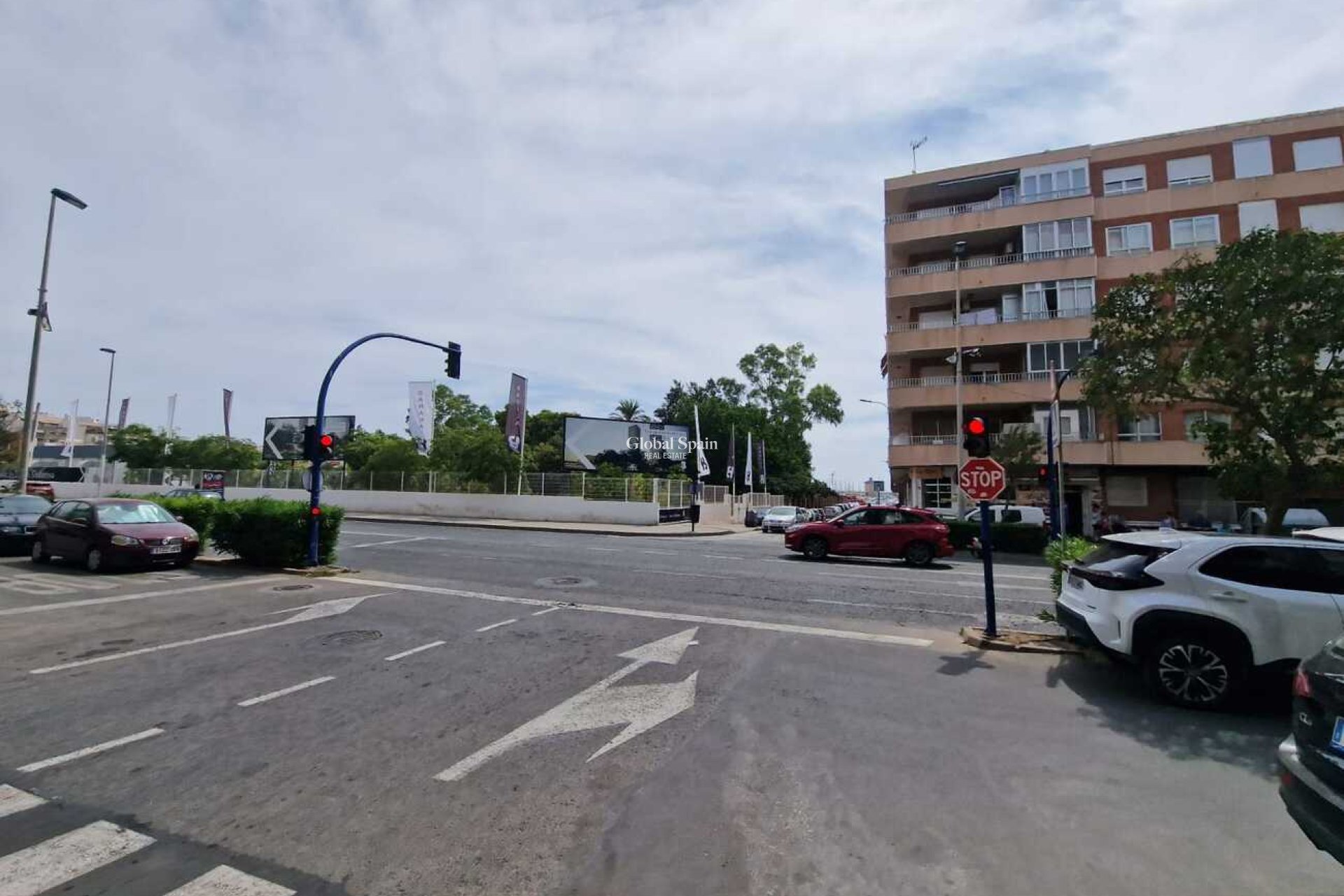 Odsprzedaż - MIESZKANIE -
TORREVIEJA - 