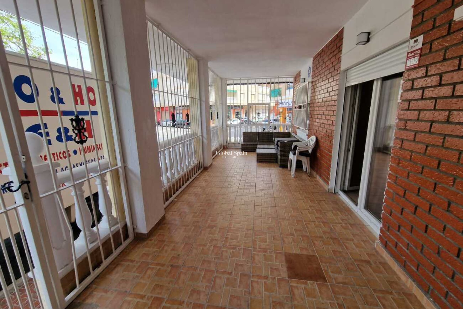 Odsprzedaż - MIESZKANIE -
TORREVIEJA - 