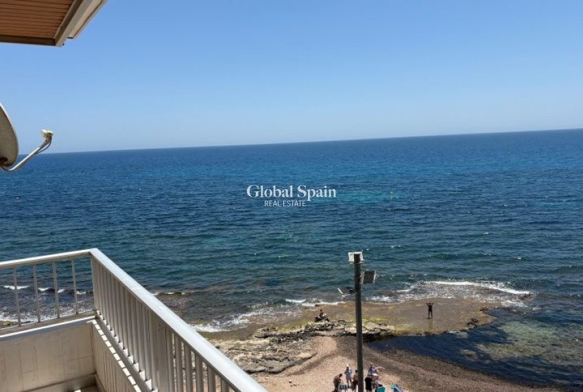 Odsprzedaż - MIESZKANIE -
TORREVIEJA - 