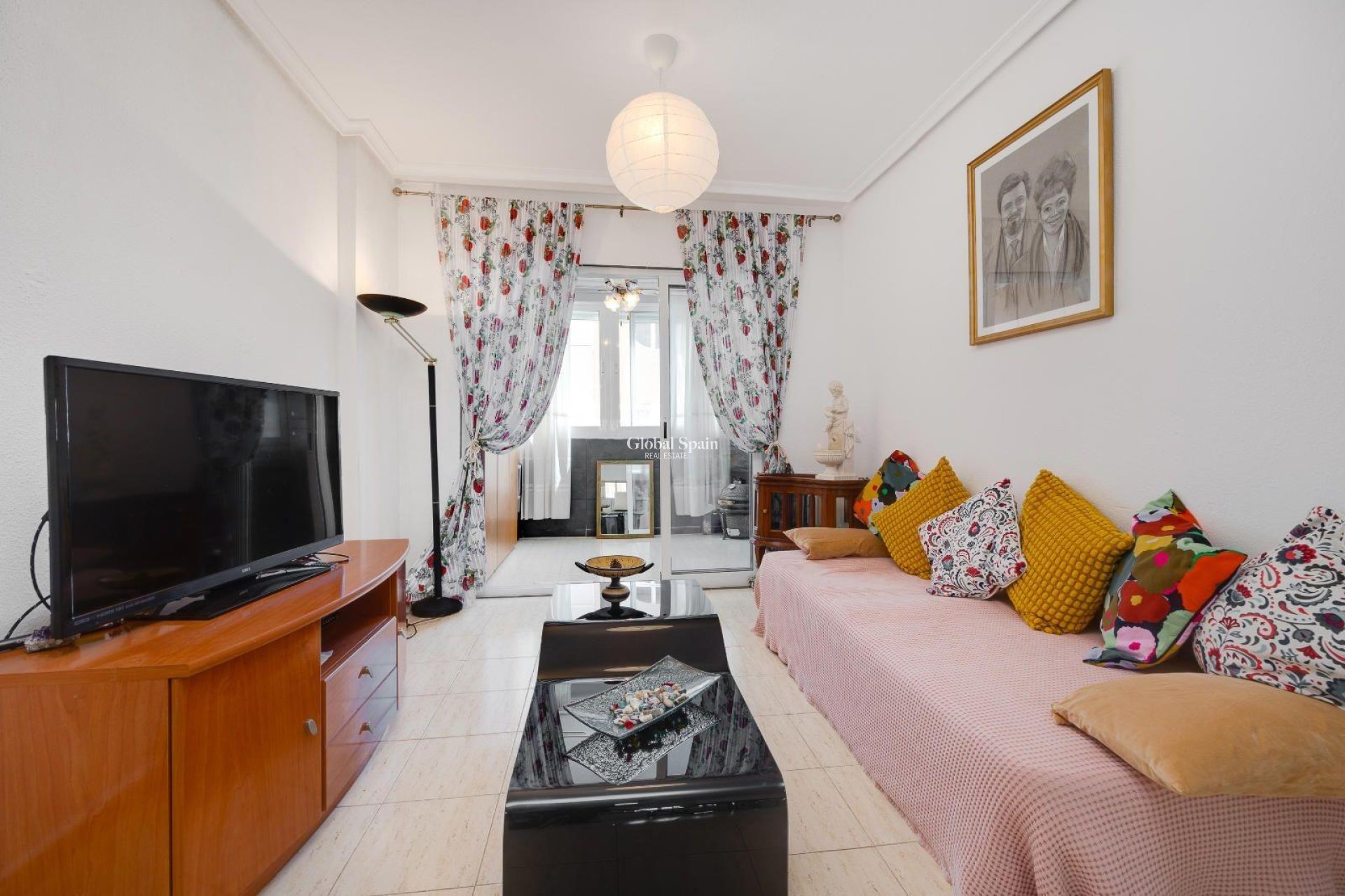 Odsprzedaż - MIESZKANIE -
TORREVIEJA - 