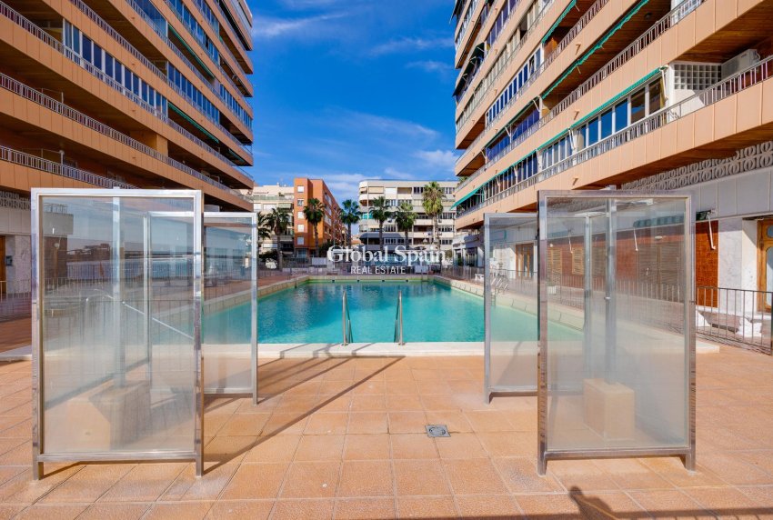 Odsprzedaż - MIESZKANIE -
TORREVIEJA - 