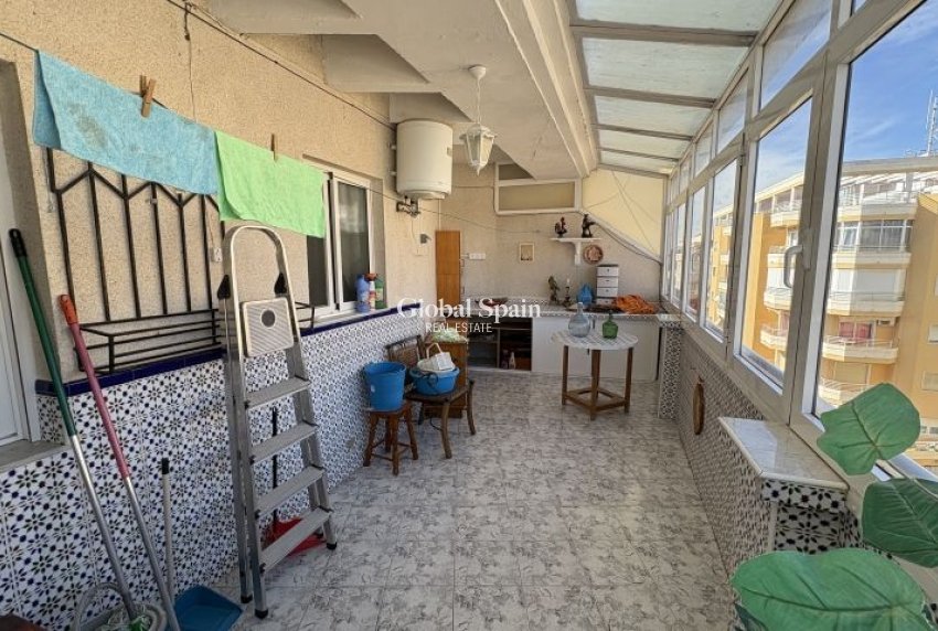 Odsprzedaż - MIESZKANIE -
TORREVIEJA - 