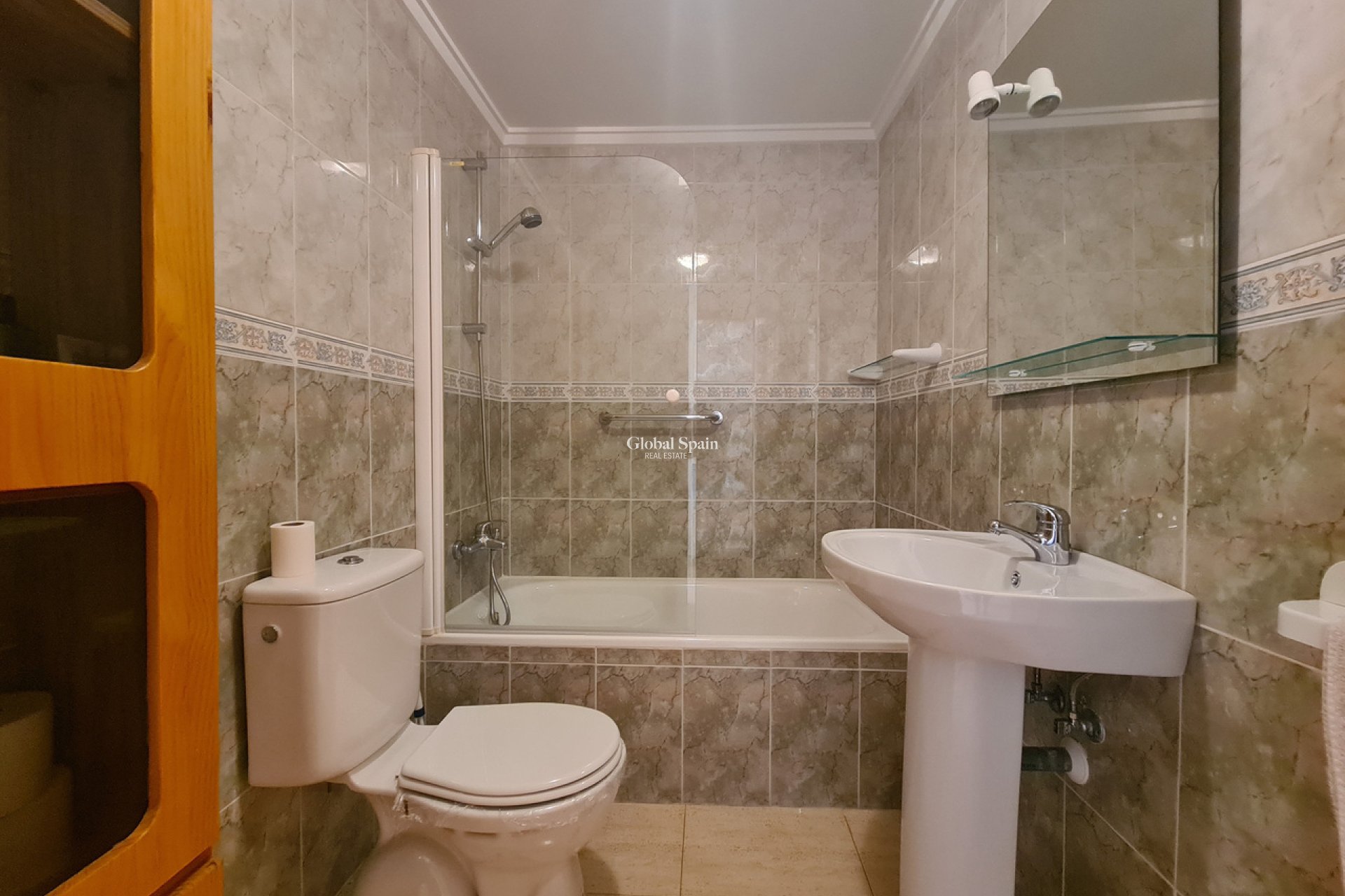 Odsprzedaż - MIESZKANIE -
TORREVIEJA - 