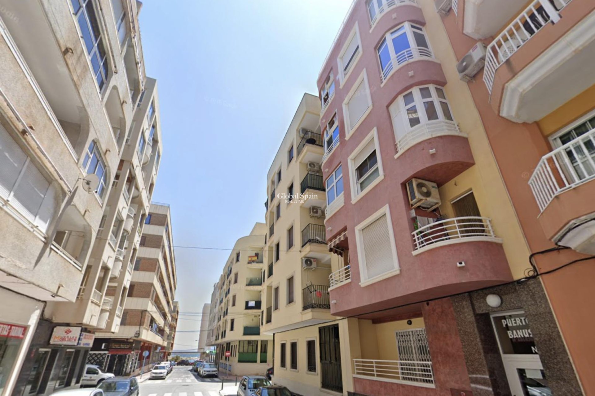 Odsprzedaż - MIESZKANIE -
TORREVIEJA - 