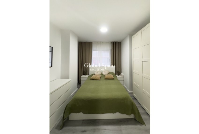 Odsprzedaż - MIESZKANIE -
TORREVIEJA - 