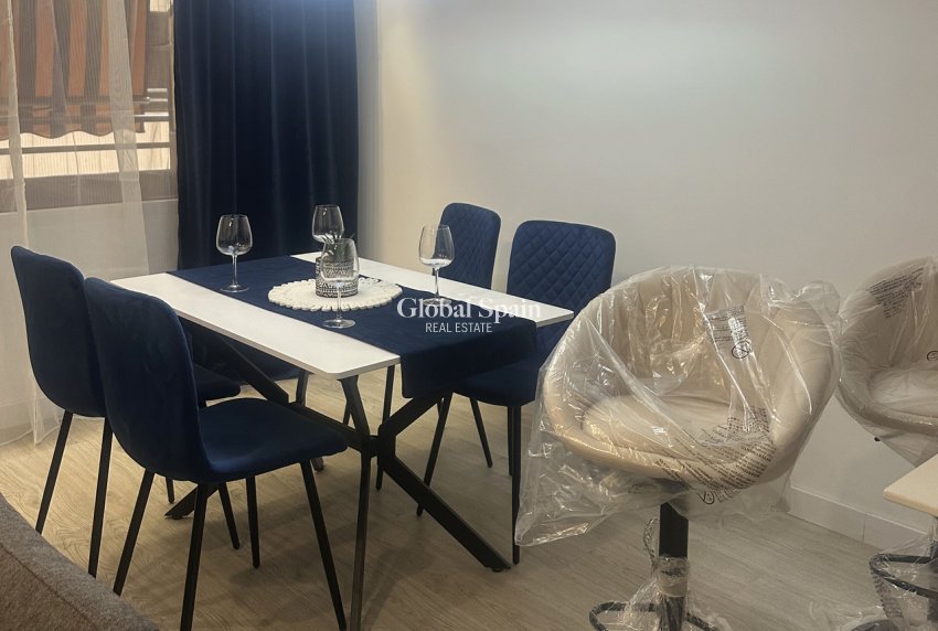 Odsprzedaż - MIESZKANIE -
TORREVIEJA - 