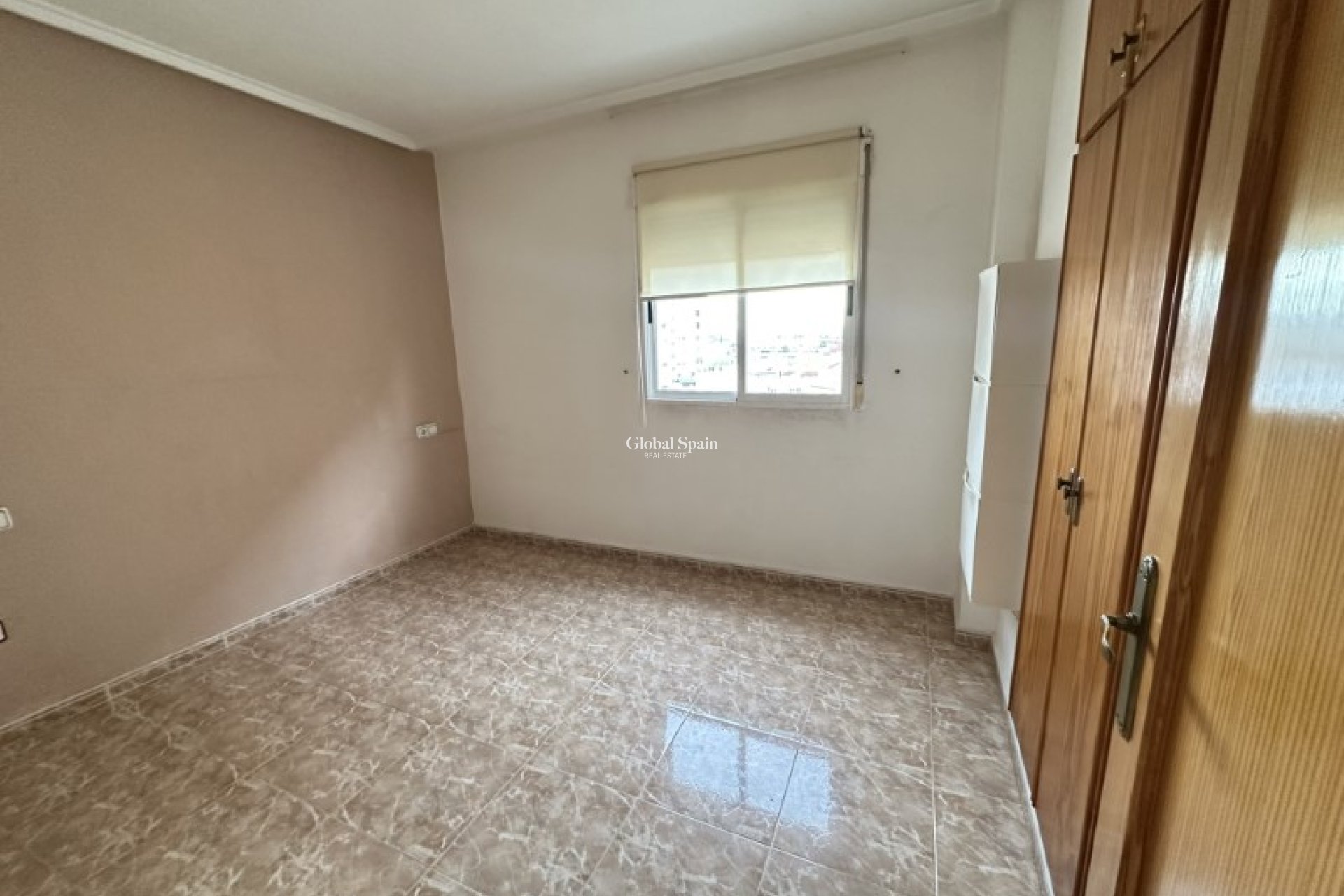 Odsprzedaż - MIESZKANIE -
TORREVIEJA - 