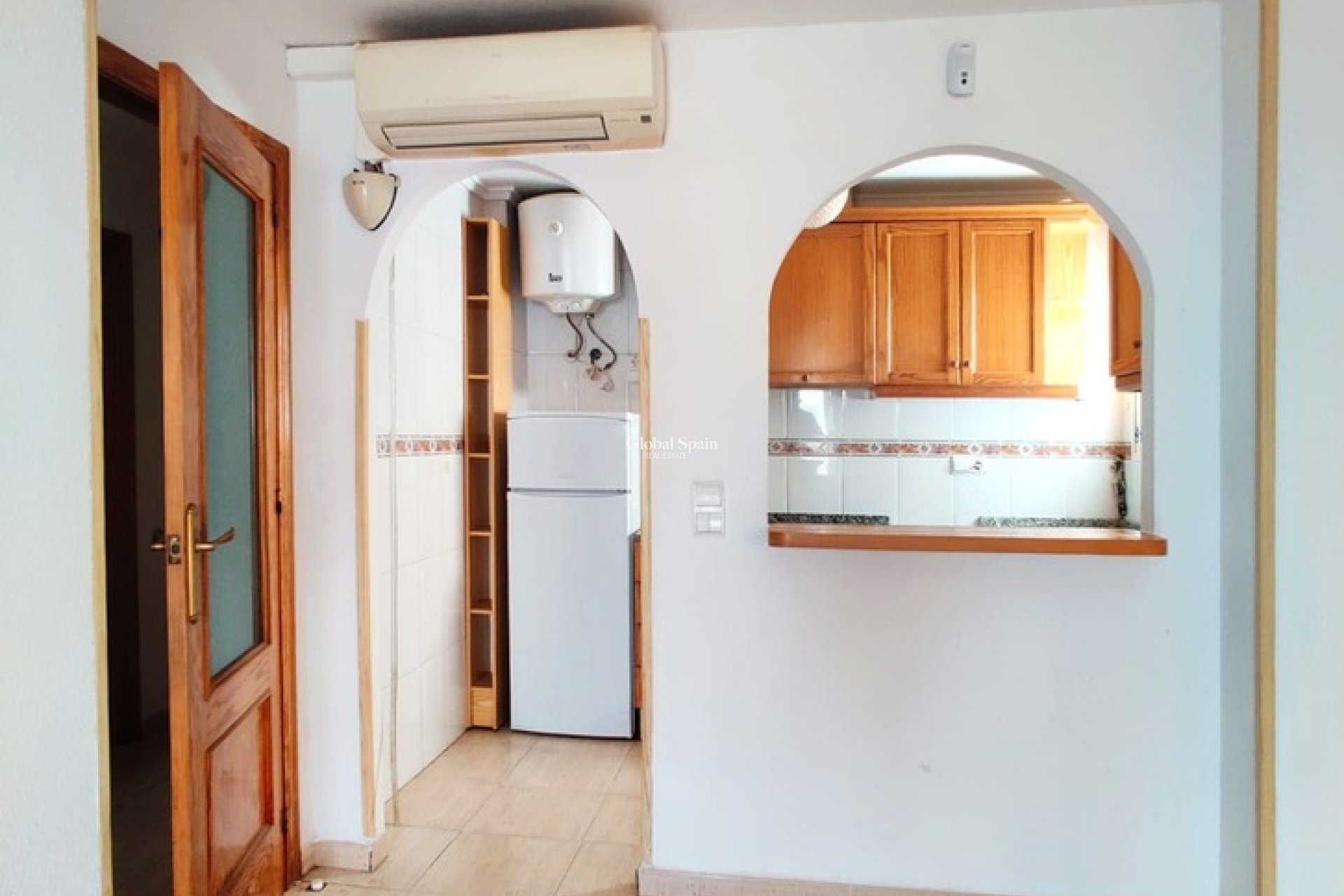 Odsprzedaż - MIESZKANIE -
TORREVIEJA - 