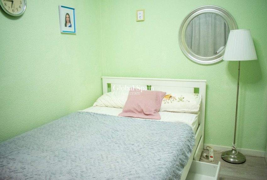 Odsprzedaż - MIESZKANIE -
TORREVIEJA - 