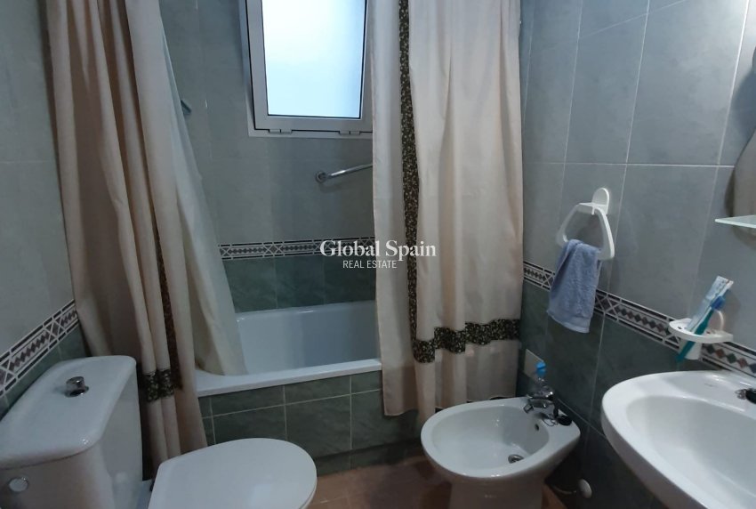 Odsprzedaż - MIESZKANIE -
TORREVIEJA - 