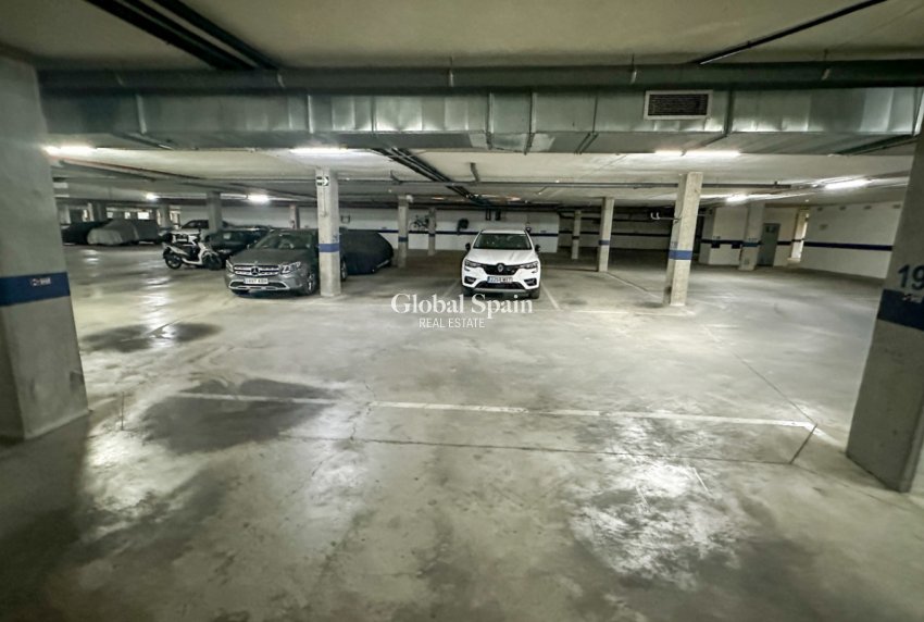 Odsprzedaż - MIESZKANIE -
TORREVIEJA - 