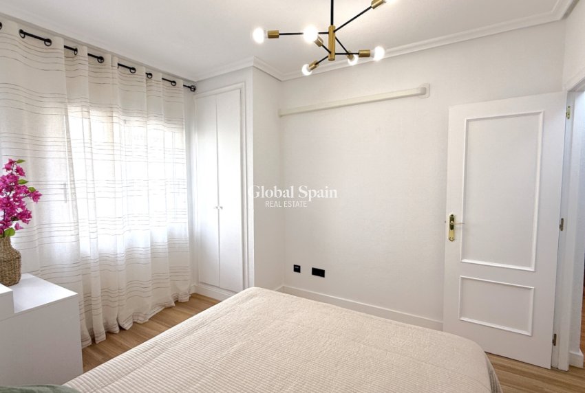 Odsprzedaż - MIESZKANIE -
TORREVIEJA - 