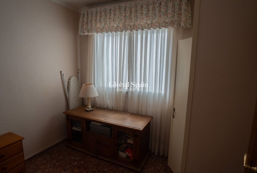 Odsprzedaż - MIESZKANIE -
TORREVIEJA - 