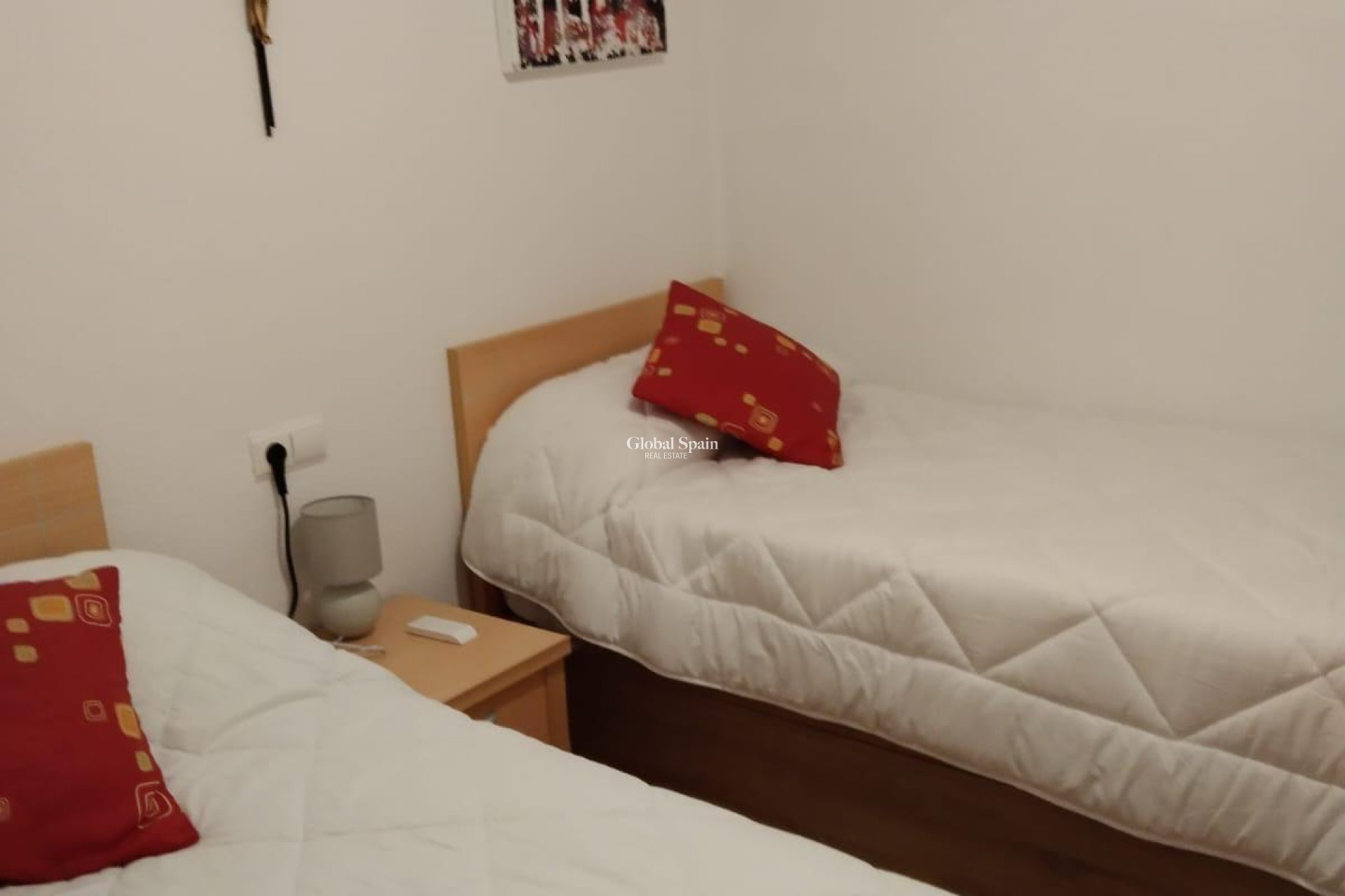 Odsprzedaż - MIESZKANIE -
TORREVIEJA - 