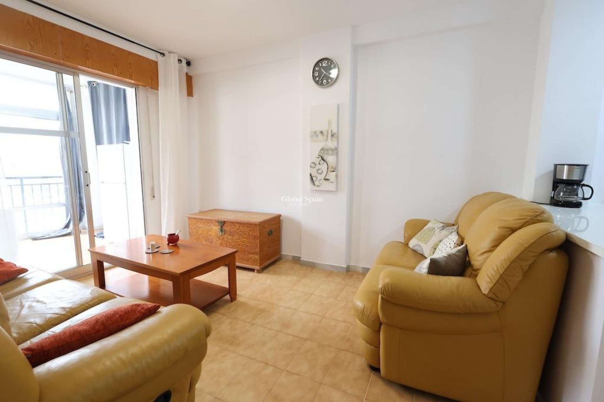 Odsprzedaż - MIESZKANIE -
TORREVIEJA - 