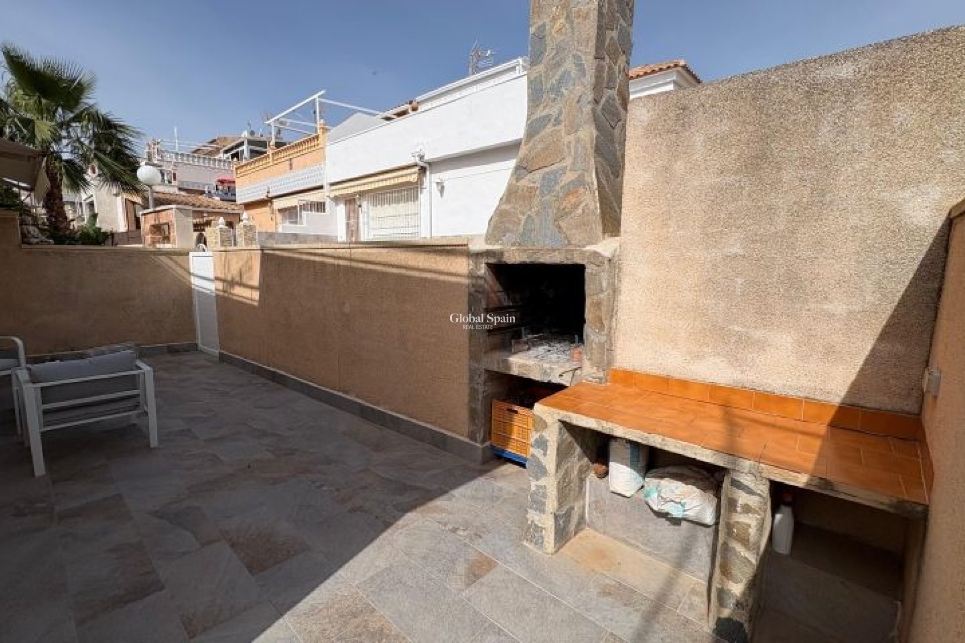 Odsprzedaż - MIESZKANIE -
TORREVIEJA - 