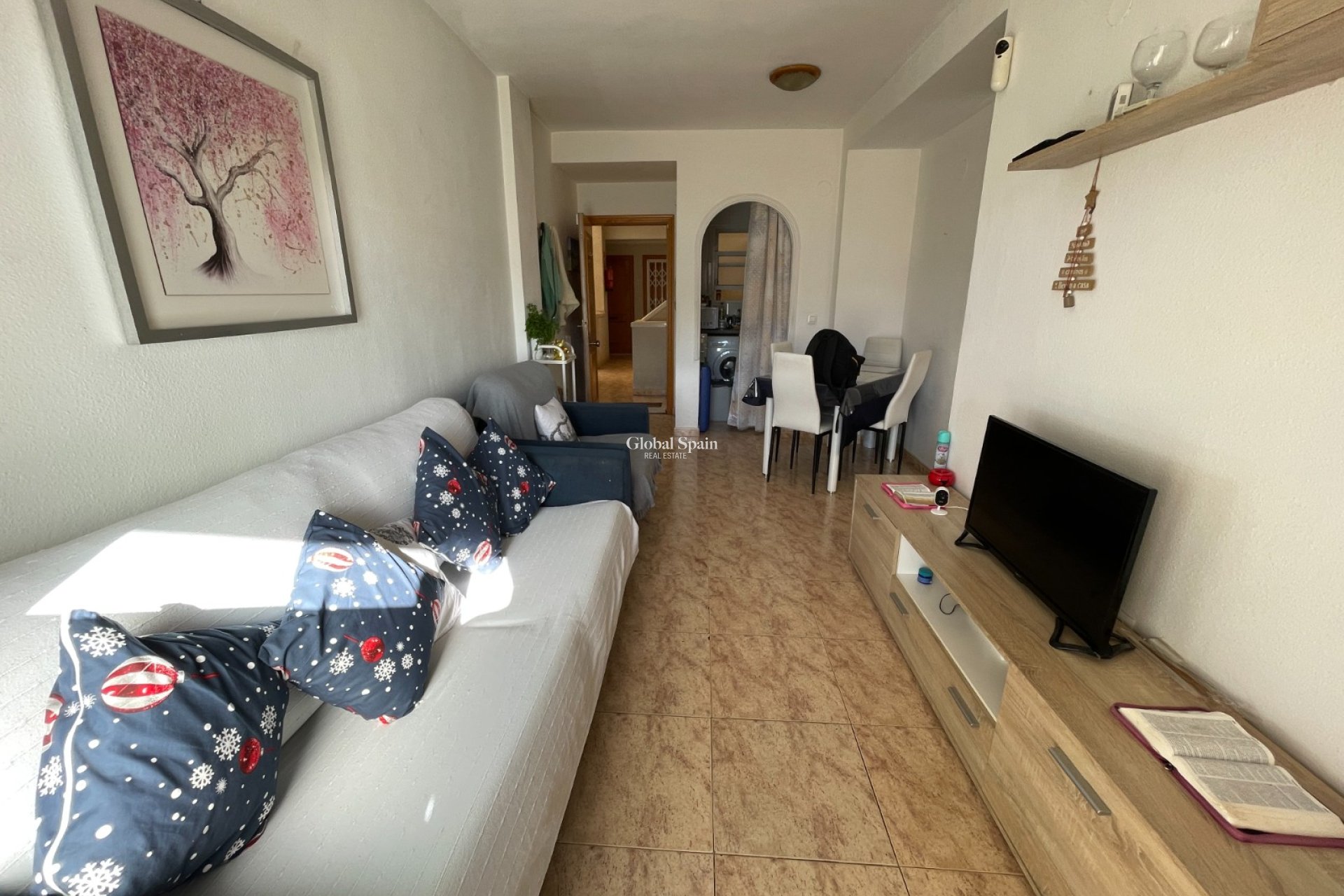Odsprzedaż - MIESZKANIE -
TORREVIEJA - 
