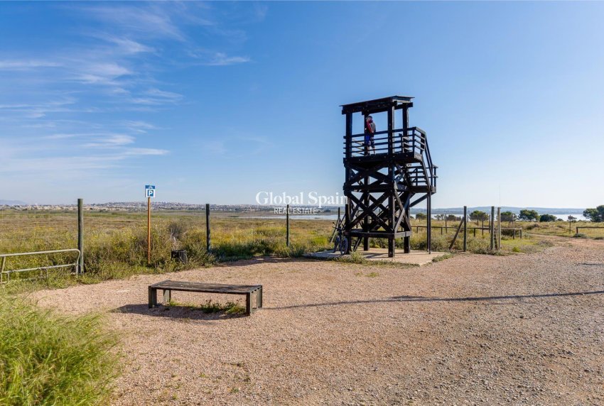 Odsprzedaż - MIESZKANIE -
TORREVIEJA - 
