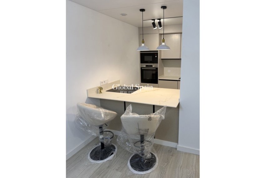 Odsprzedaż - MIESZKANIE -
TORREVIEJA - 