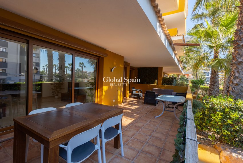 Odsprzedaż - MIESZKANIE -
TORREVIEJA - 