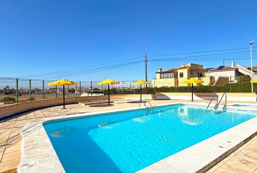 Odsprzedaż - MIESZKANIE -
TORREVIEJA - 