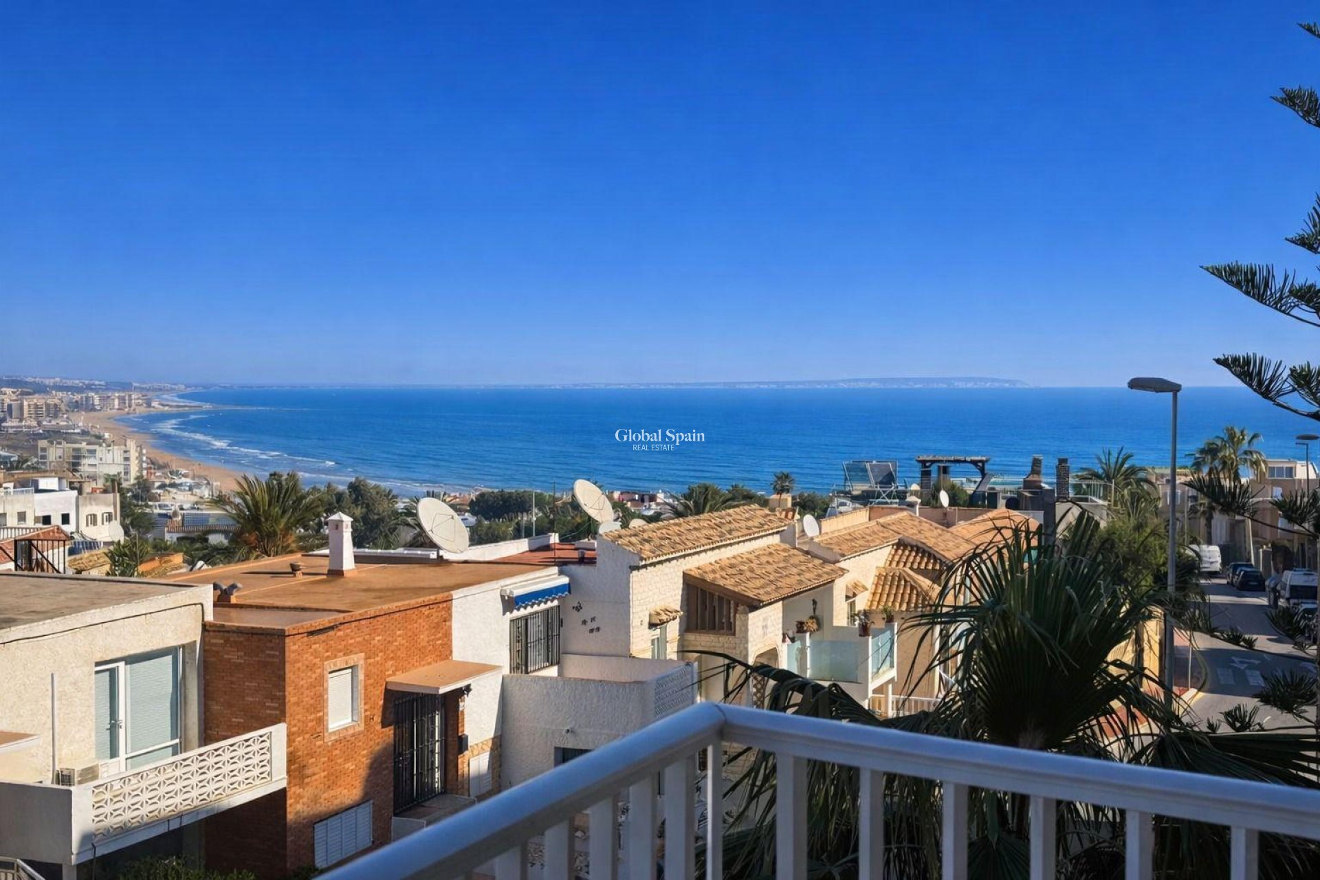 Odsprzedaż - MIESZKANIE -
TORREVIEJA - 