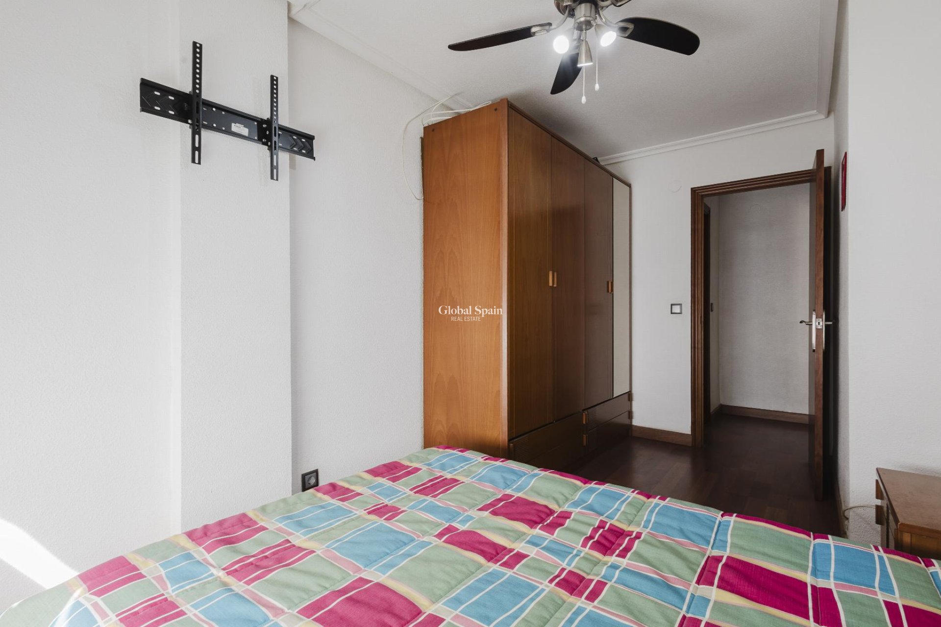 Odsprzedaż - MIESZKANIE -
TORREVIEJA - 