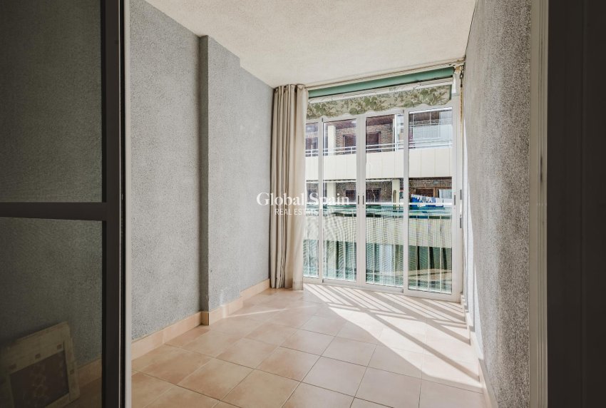 Odsprzedaż - MIESZKANIE -
TORREVIEJA - 
