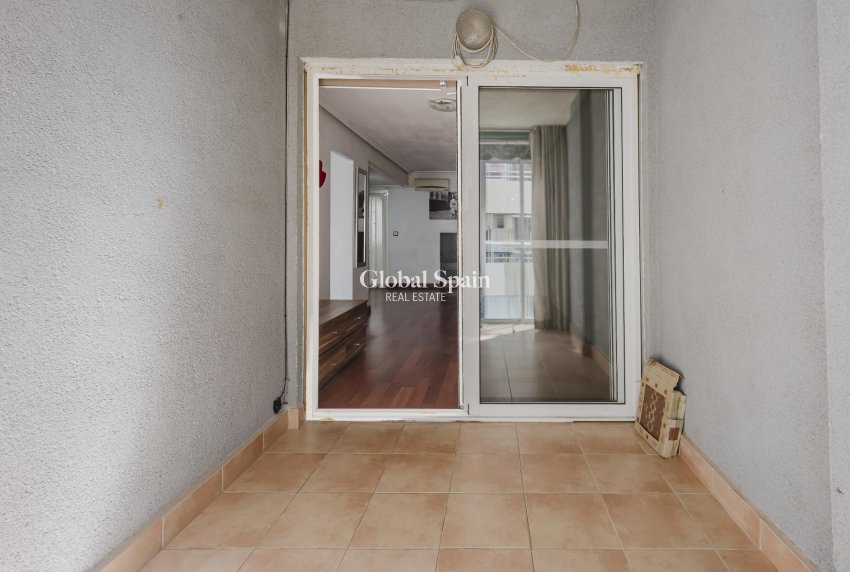 Odsprzedaż - MIESZKANIE -
TORREVIEJA - 