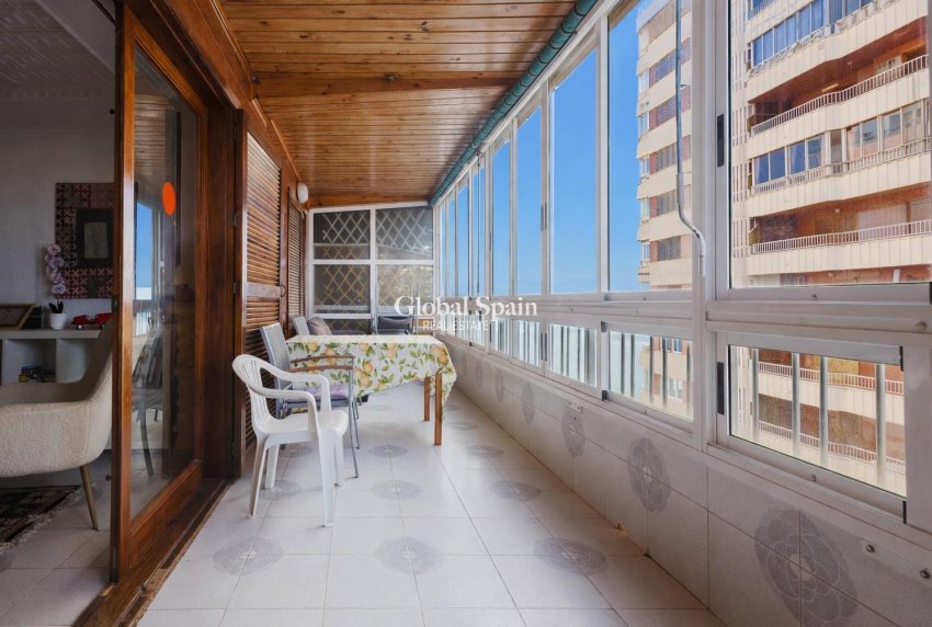 Odsprzedaż - MIESZKANIE -
TORREVIEJA - 
