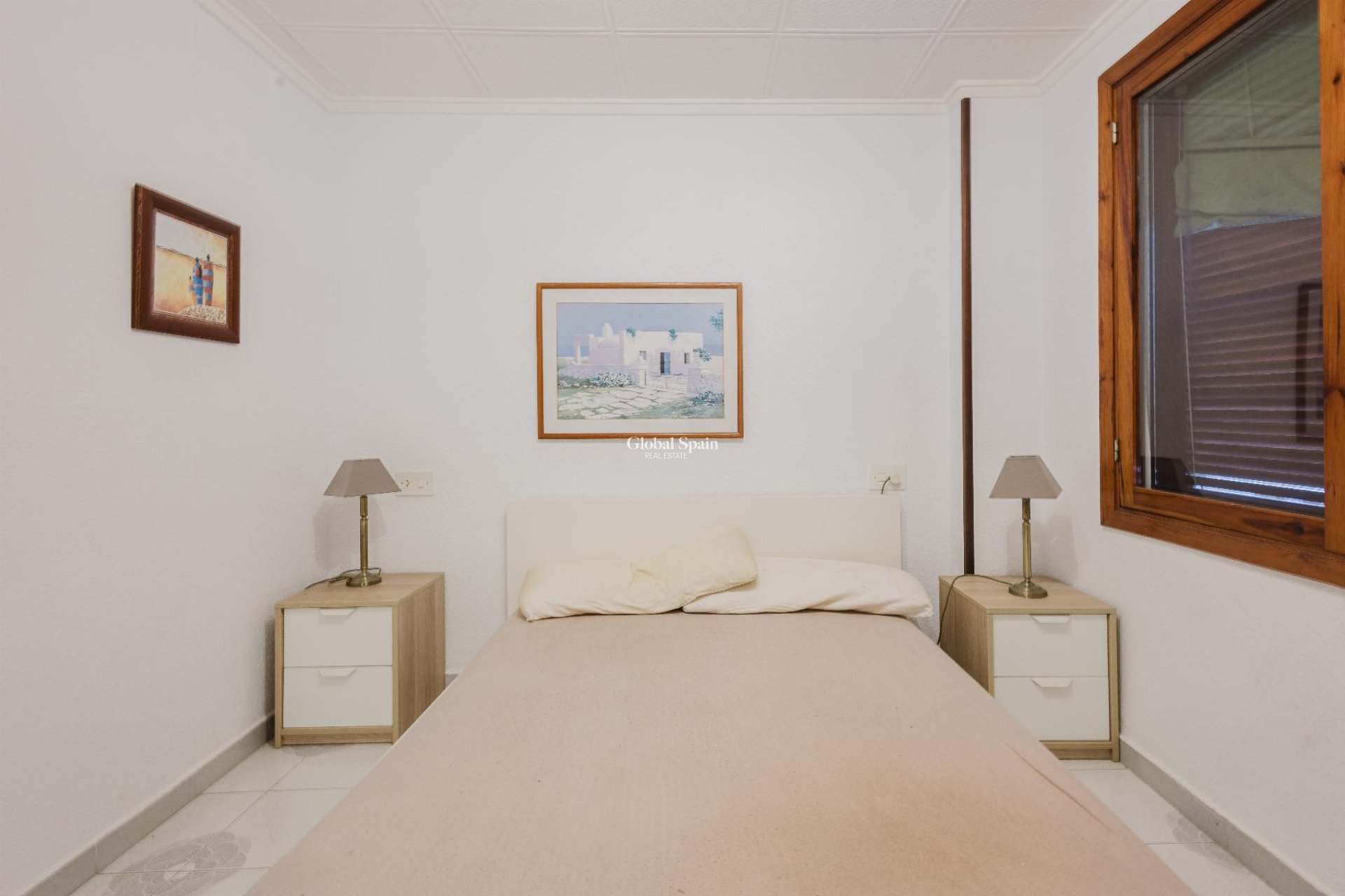 Odsprzedaż - MIESZKANIE -
TORREVIEJA - 