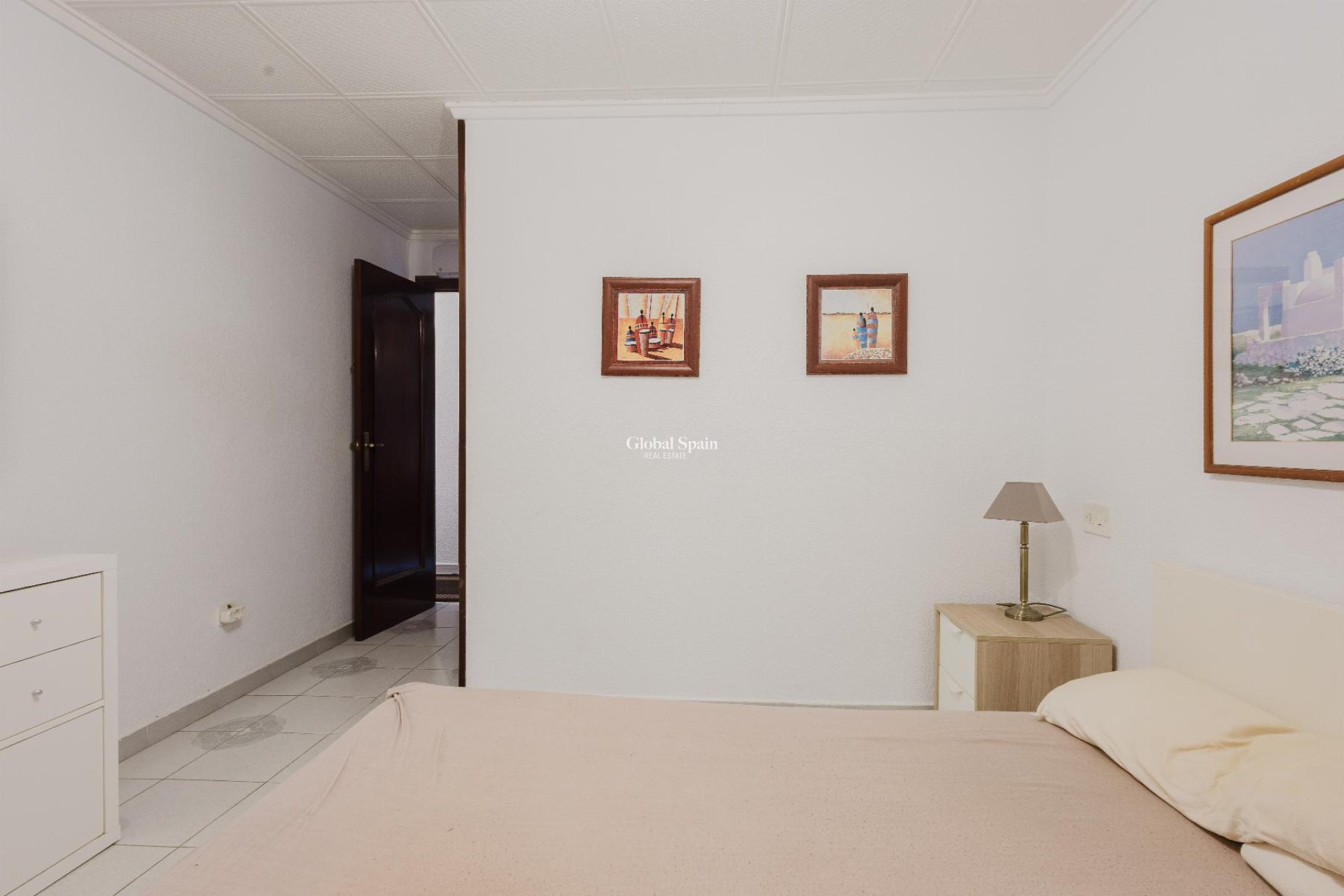Odsprzedaż - MIESZKANIE -
TORREVIEJA - 