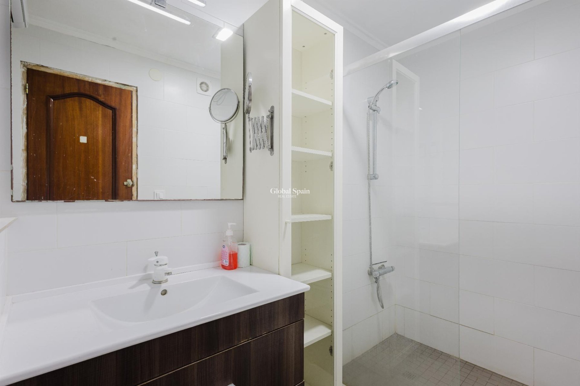 Odsprzedaż - MIESZKANIE -
TORREVIEJA - 