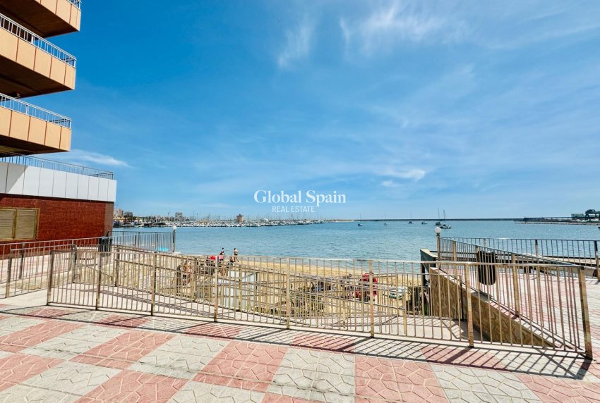 Odsprzedaż - MIESZKANIE -
TORREVIEJA - 