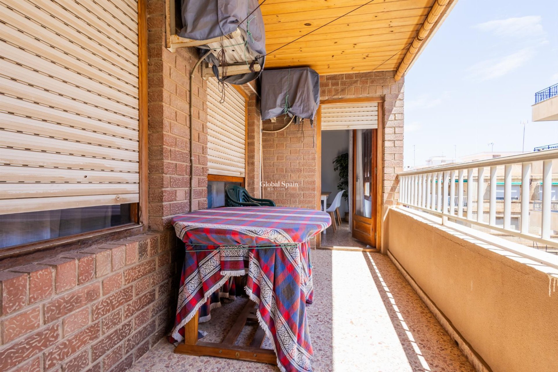 Odsprzedaż - MIESZKANIE -
TORREVIEJA - 