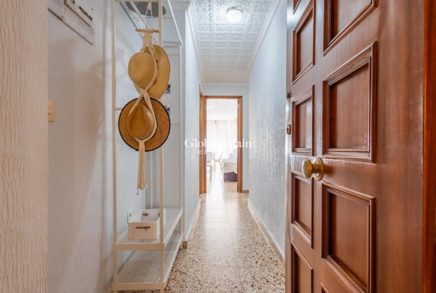 Odsprzedaż - MIESZKANIE -
TORREVIEJA - 