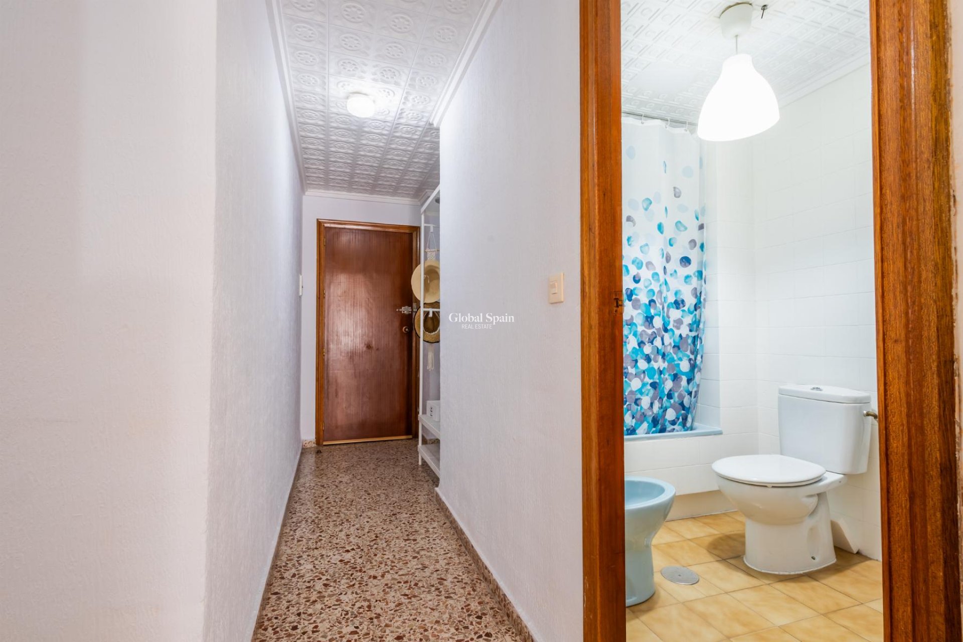 Odsprzedaż - MIESZKANIE -
TORREVIEJA - 