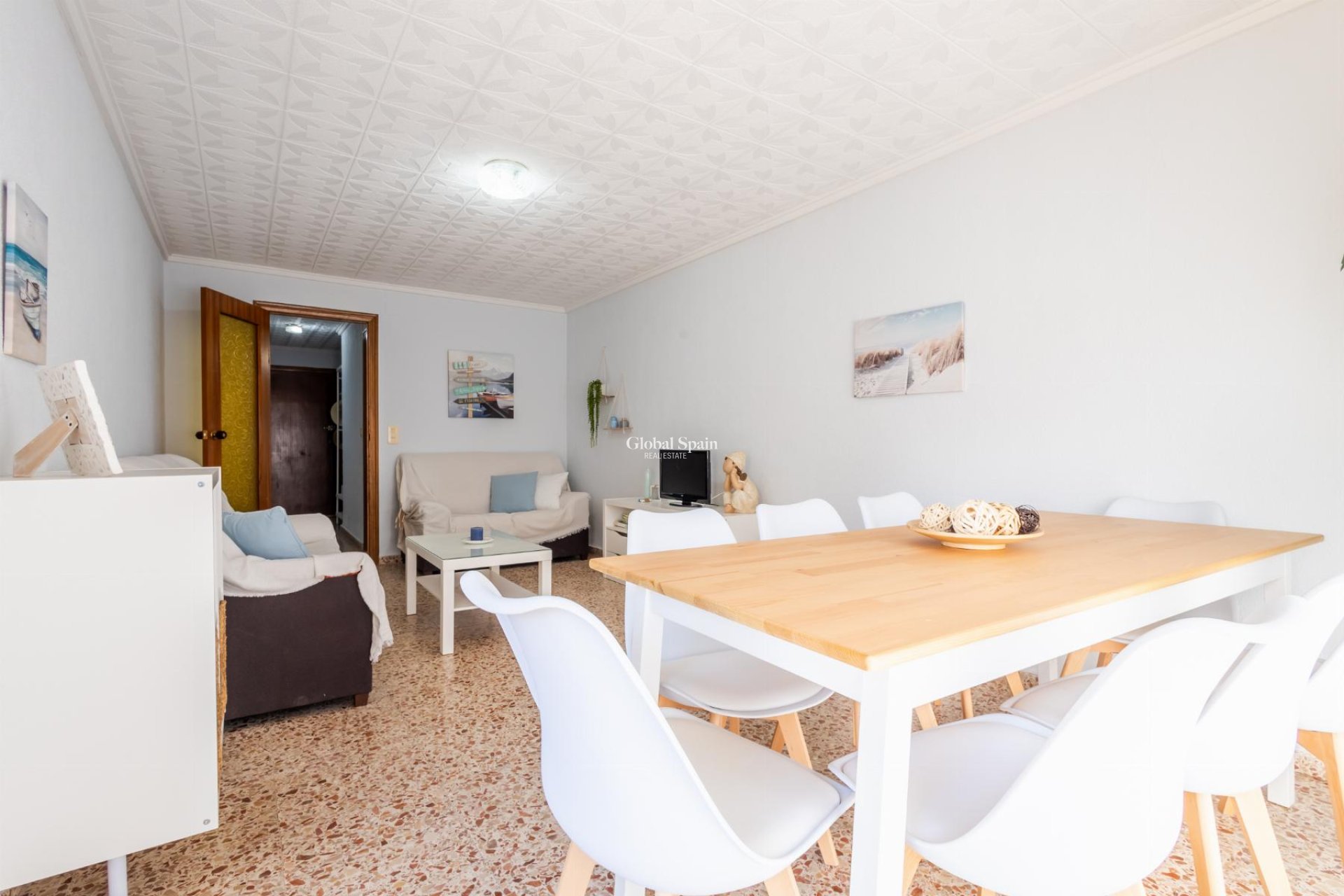 Odsprzedaż - MIESZKANIE -
TORREVIEJA - 