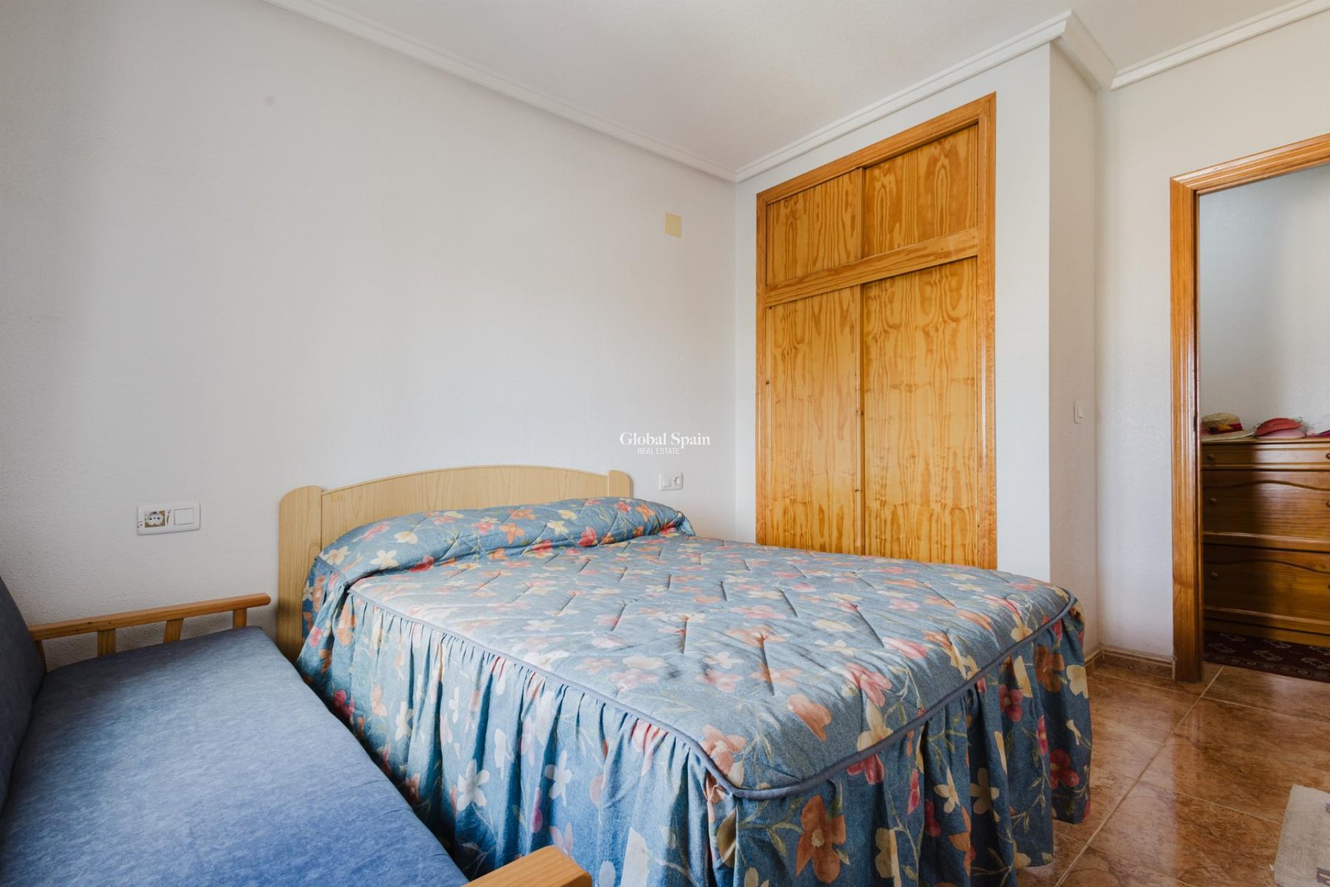 Odsprzedaż - MIESZKANIE -
TORREVIEJA - 