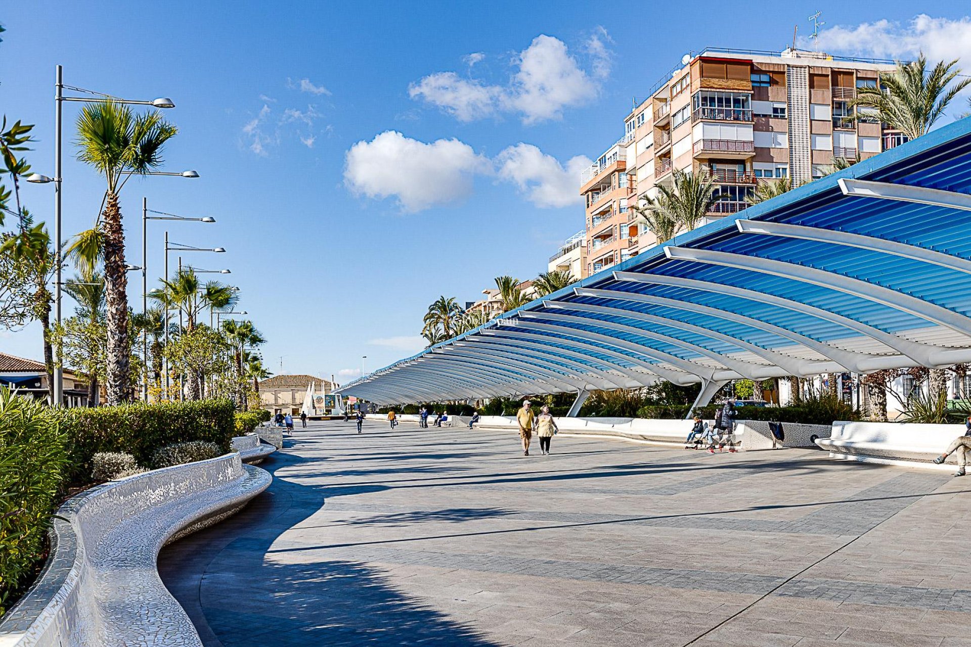 Odsprzedaż - MIESZKANIE -
TORREVIEJA - 