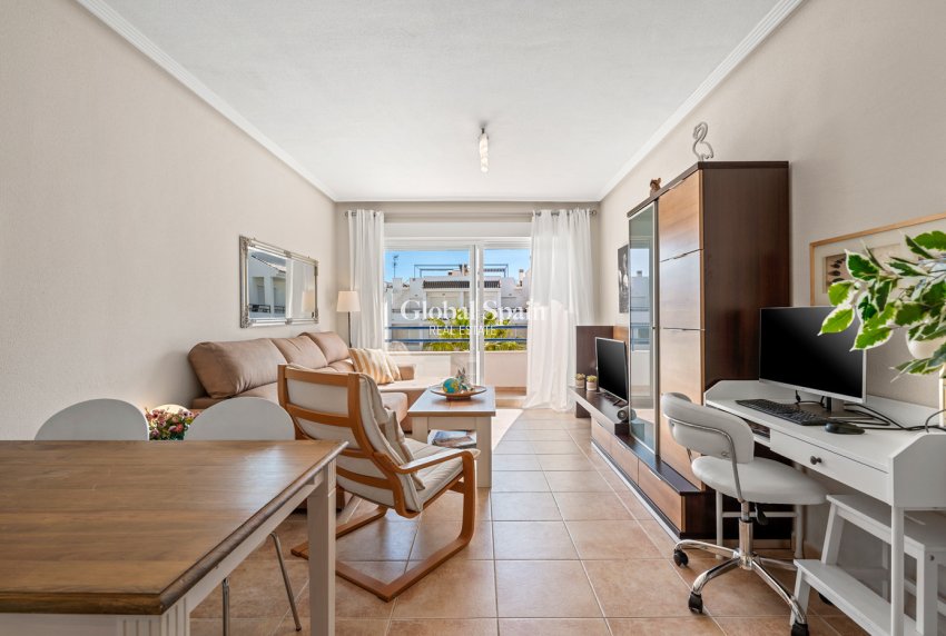 Odsprzedaż - MIESZKANIE -
TORREVIEJA - 