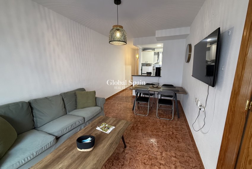 Odsprzedaż - MIESZKANIE -
TORREVIEJA - 