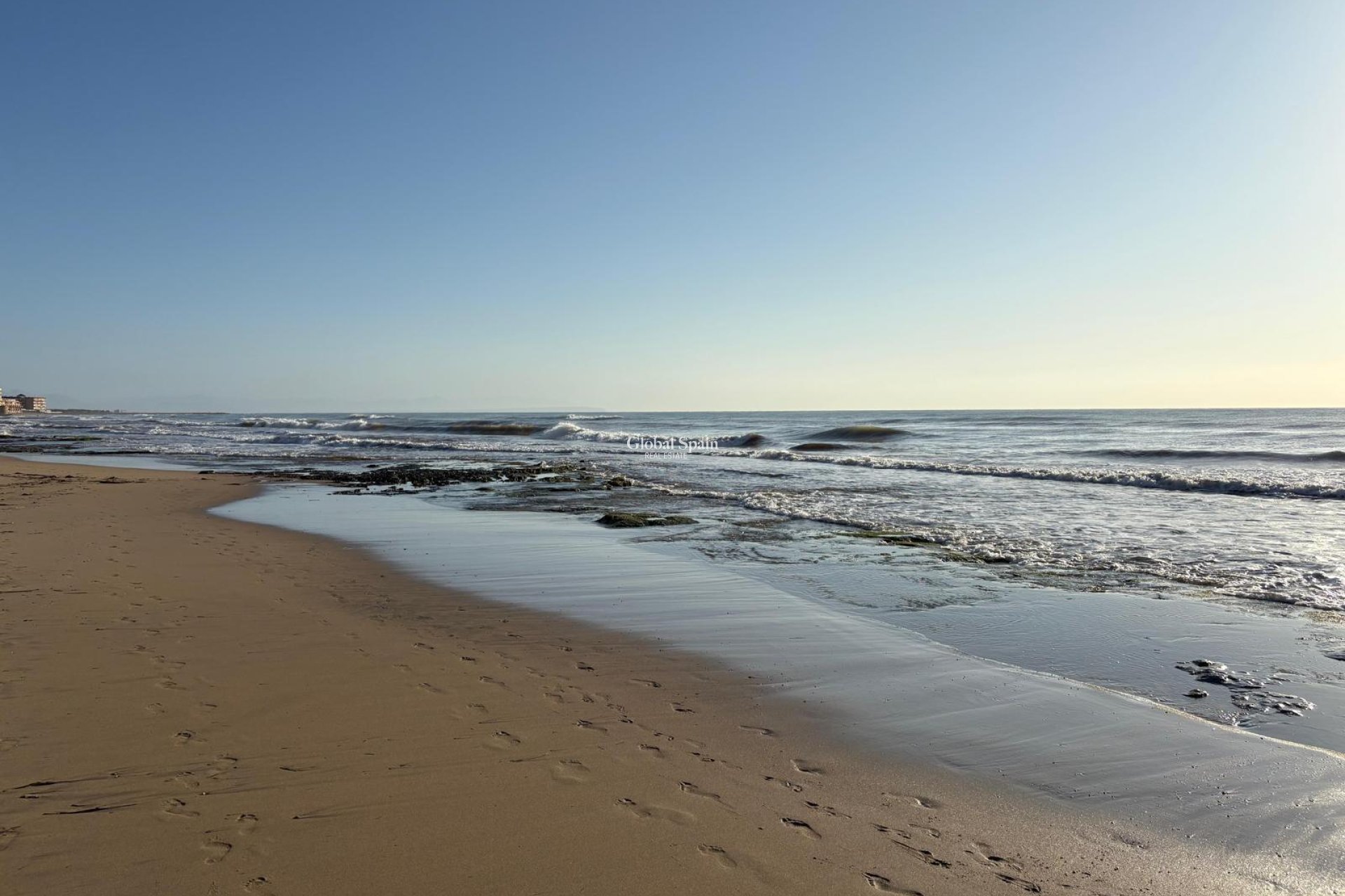 Odsprzedaż - MIESZKANIE -
TORREVIEJA - 