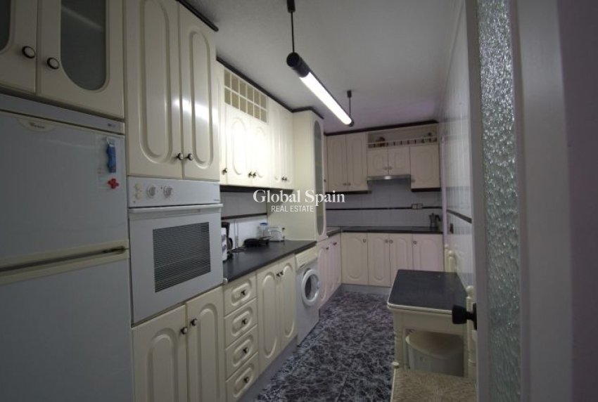 Odsprzedaż - MIESZKANIE -
TORREVIEJA - 