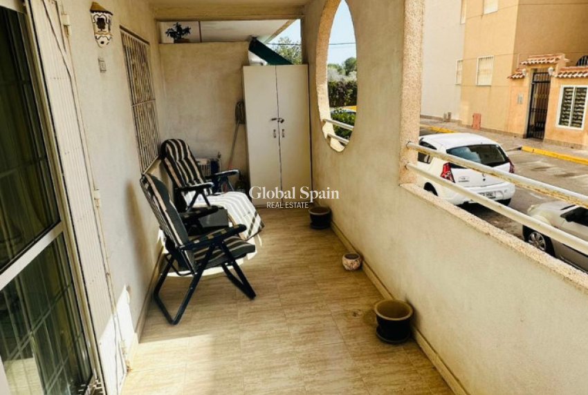 Odsprzedaż - MIESZKANIE -
TORREVIEJA - 