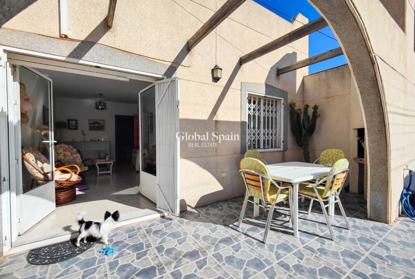 Odsprzedaż - MIESZKANIE -
TORREVIEJA - 